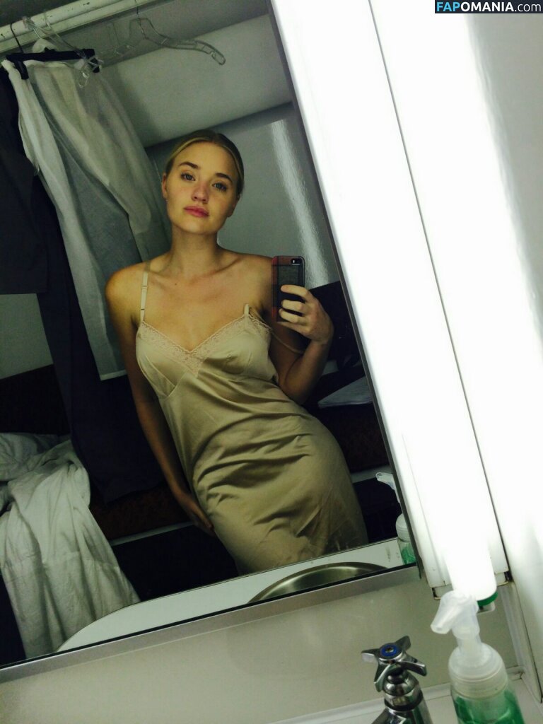 AJ Michalka Meztelen Kikerült fotó #9
