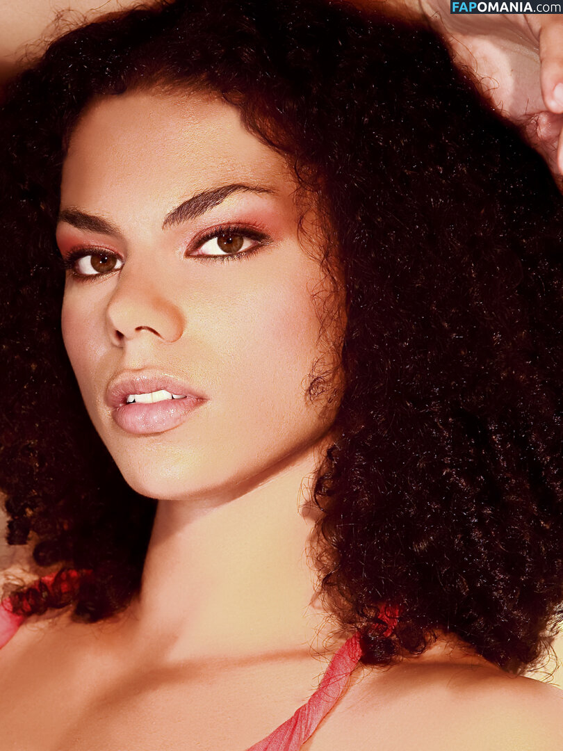 Alysha Clark Meztelen Kikerült fotó #26