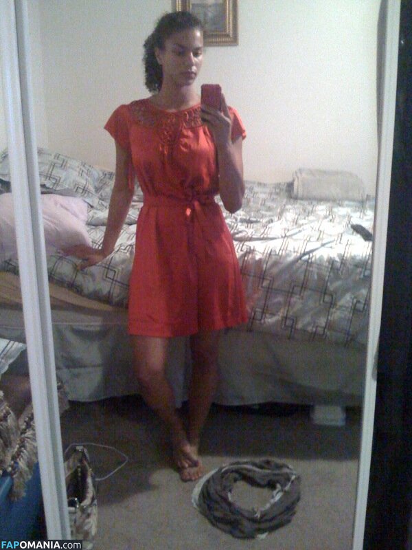 Alysha Clark Meztelen Kikerült fotó #45