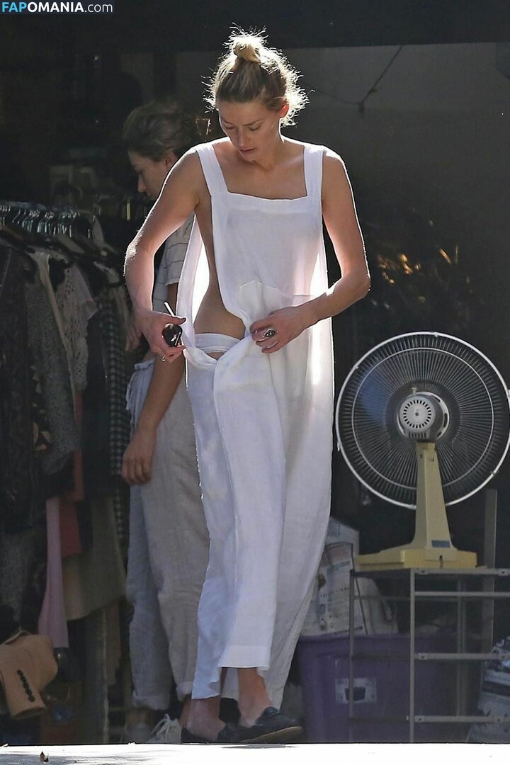 Amber Heard Meztelen Kikerült fotó #101