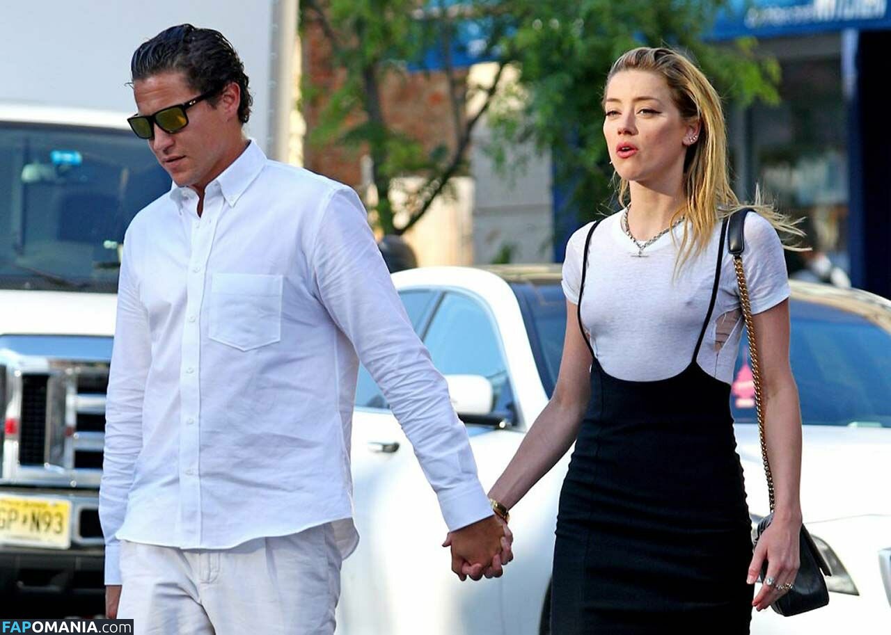 Amber Heard Meztelen Kikerült fotó #170