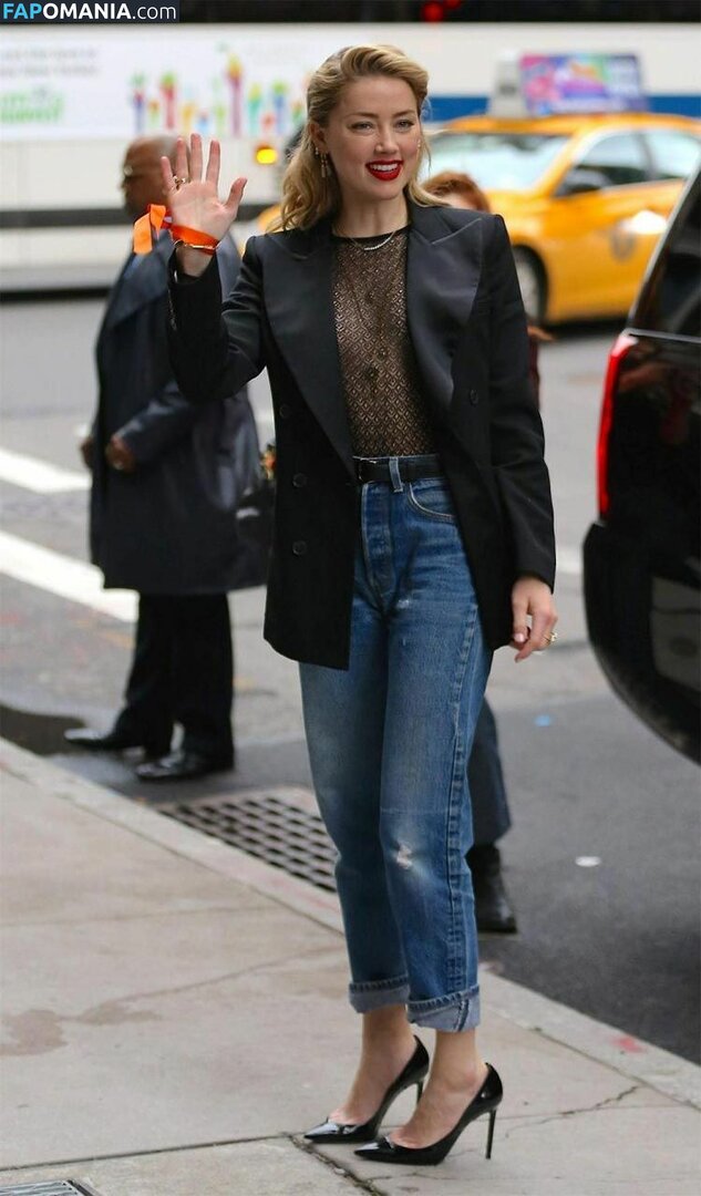 Amber Heard Meztelen Kikerült fotó #198