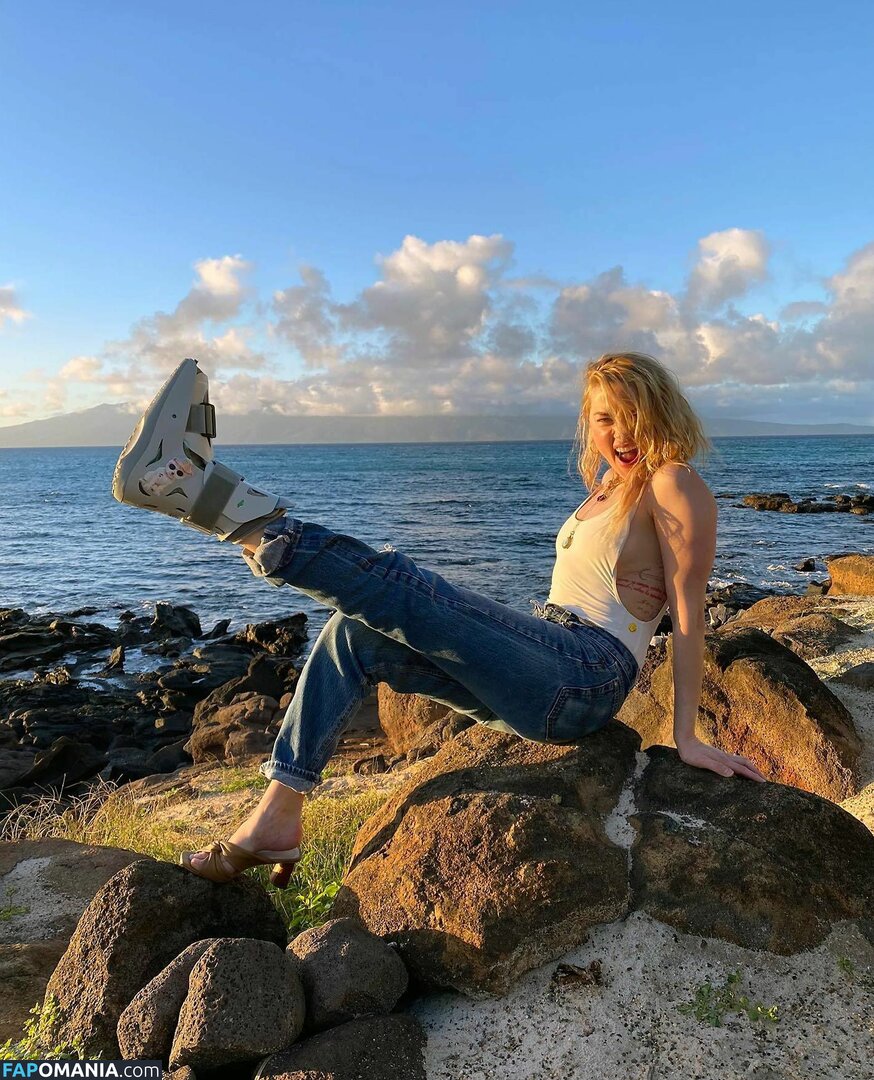 Amber Heard Meztelen Kikerült fotó #225