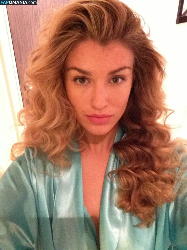 Amy Willerton Meztelen Kikerült fotó #49