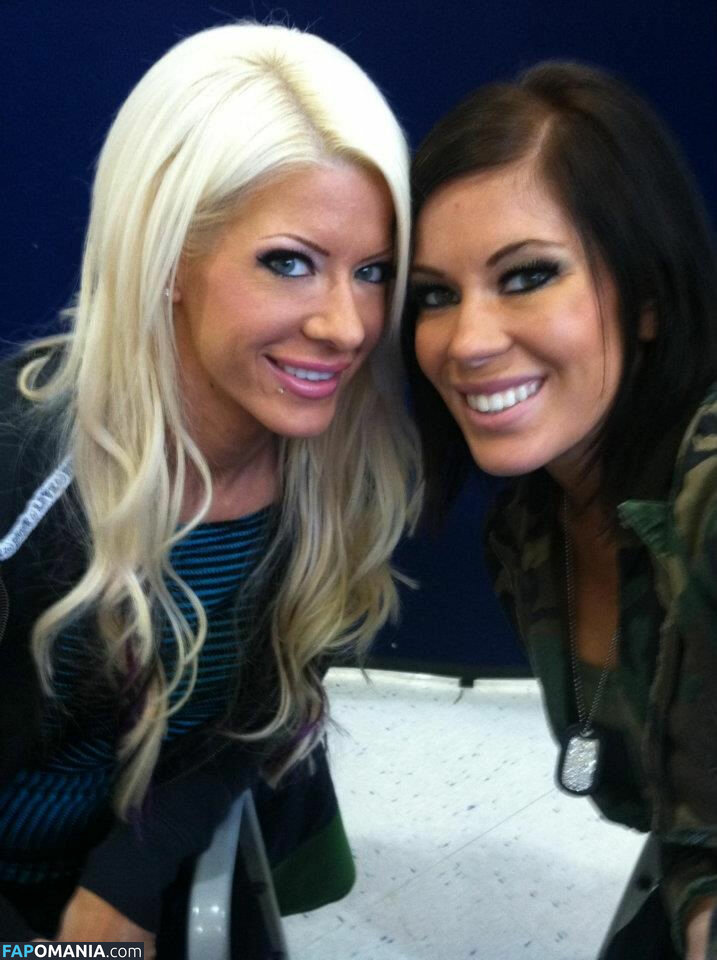 Angelina Love Meztelen Kikerült fotó #1
