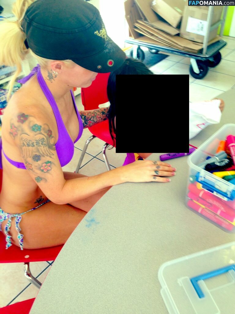 Angelina Love Meztelen Kikerült fotó #9