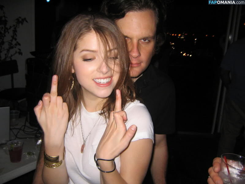 Anna Kendrick Meztelen Kikerült fotó #1