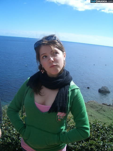 Anna Kendrick Meztelen Kikerült fotó #14