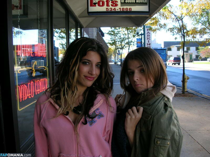 Anna Kendrick Meztelen Kikerült fotó #47