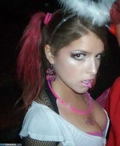 Anna Kendrick Meztelen Kikerült fotó #84