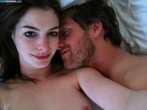 Anne Hathaway Meztelen Kikerült fotó #7