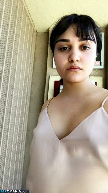 Ariela Barer Meztelen Kikerült fotó #4
