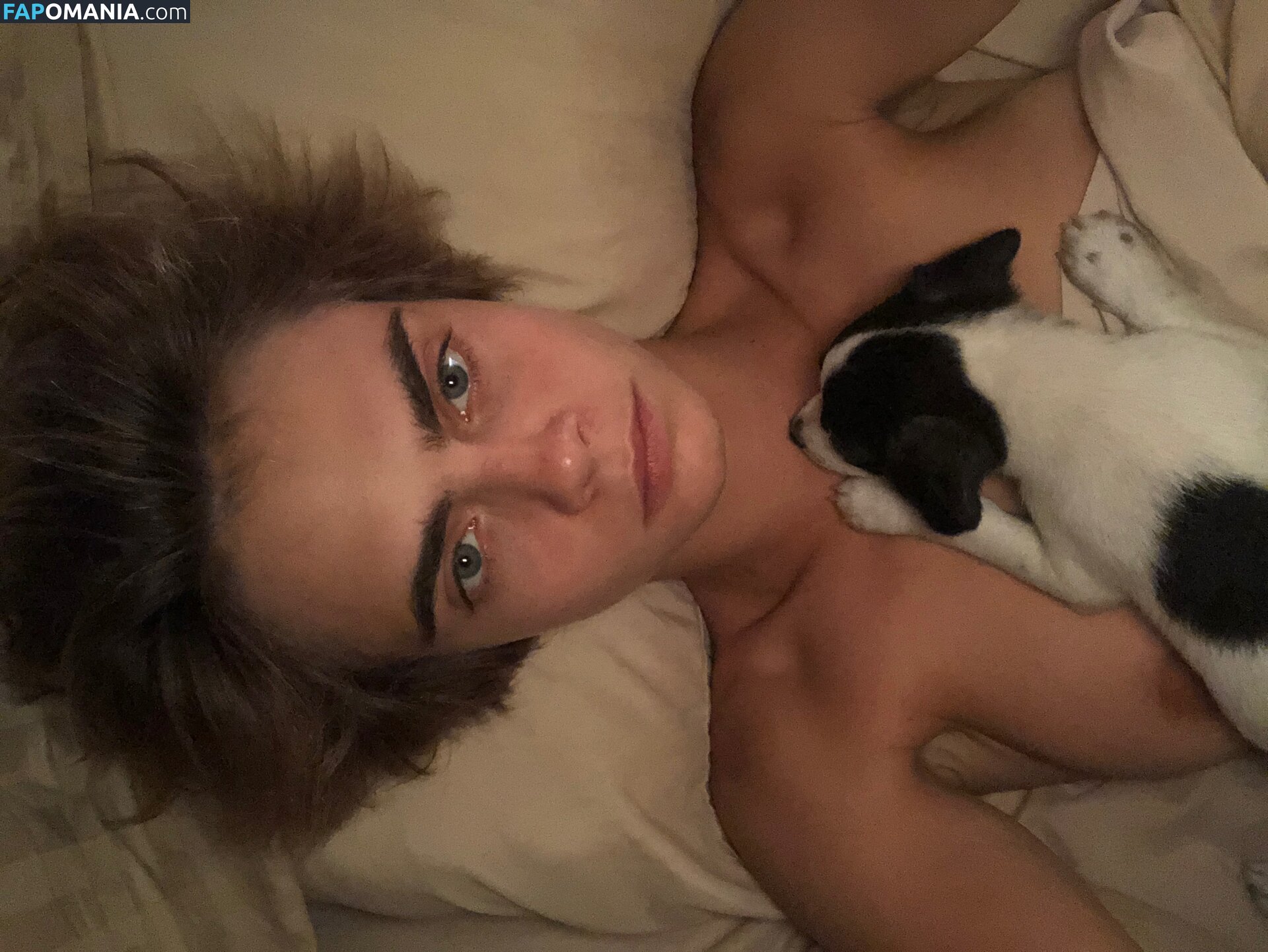 Ashley Benson And Cara Delevingne Meztelen Kikerült fotó #36