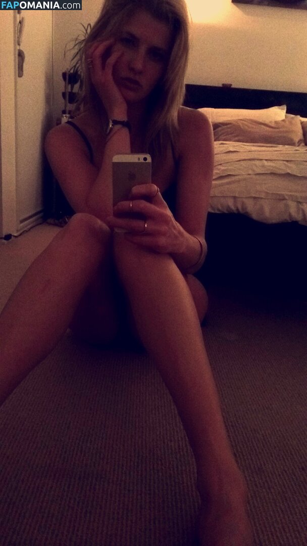 Ashley Bradley Meztelen Kikerült fotó #20