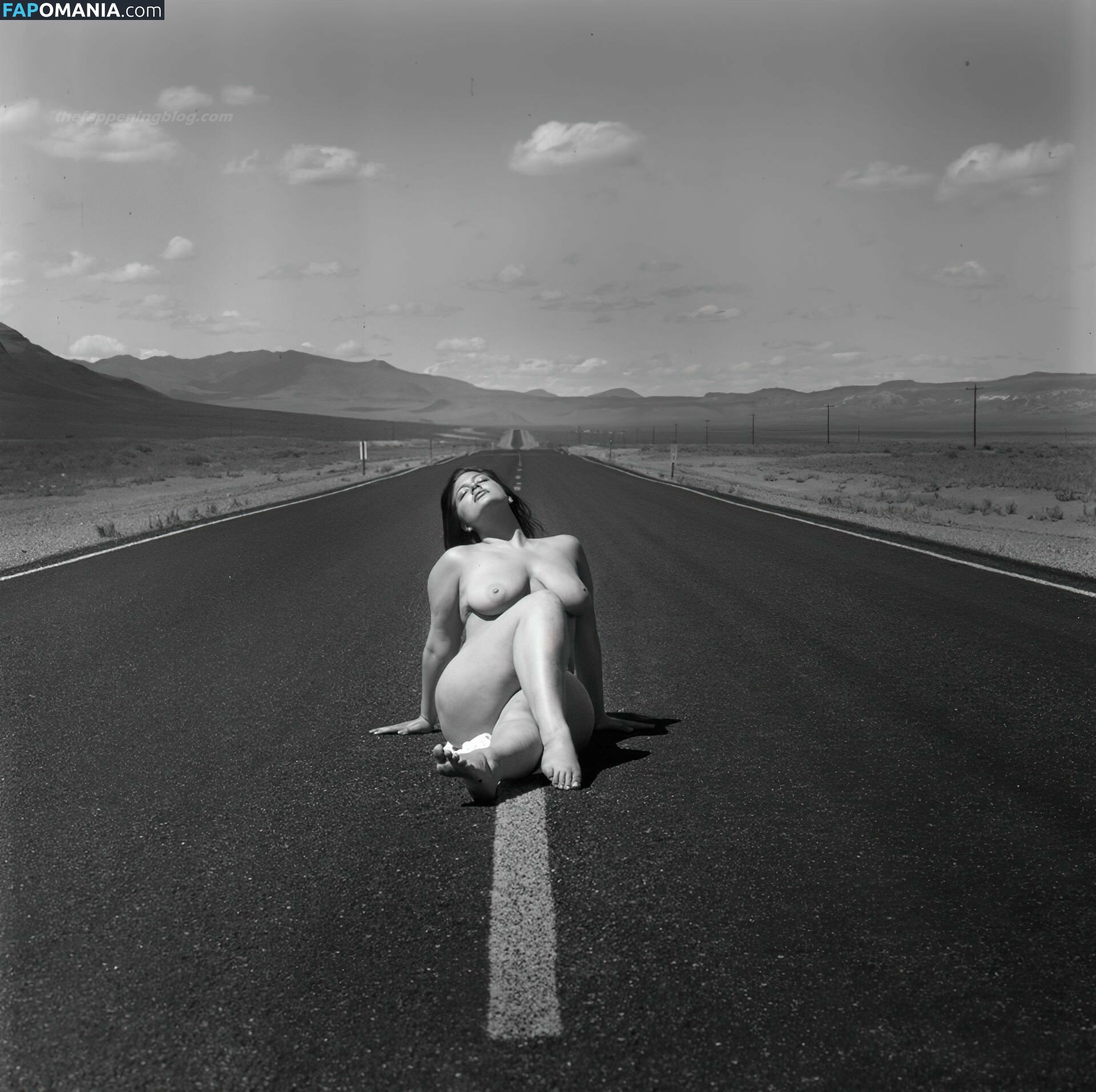 Ashley Graham Meztelen Kikerült fotó #17