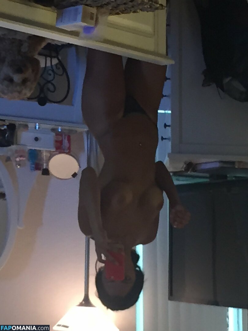 Ashley Hannawacker Meztelen Kikerült fotó #11