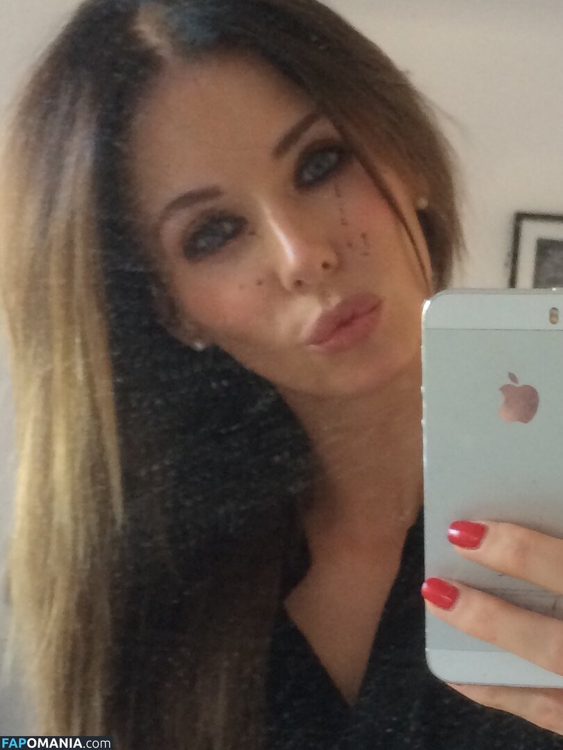 Ashley Mulheron Meztelen Kikerült fotó #1