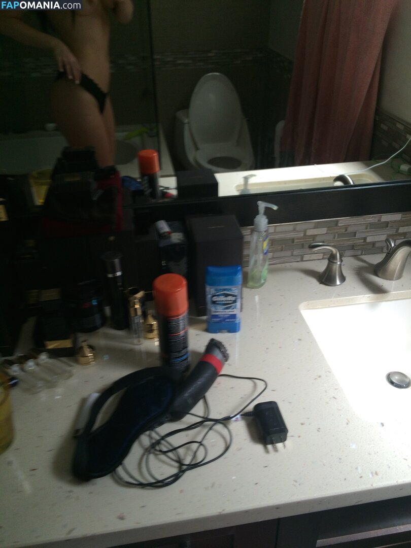 Ashley Mulheron Meztelen Kikerült fotó #197