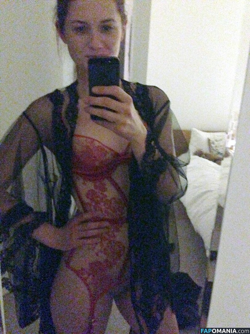 Bonnie Wright Meztelen Kikerült fotó #14