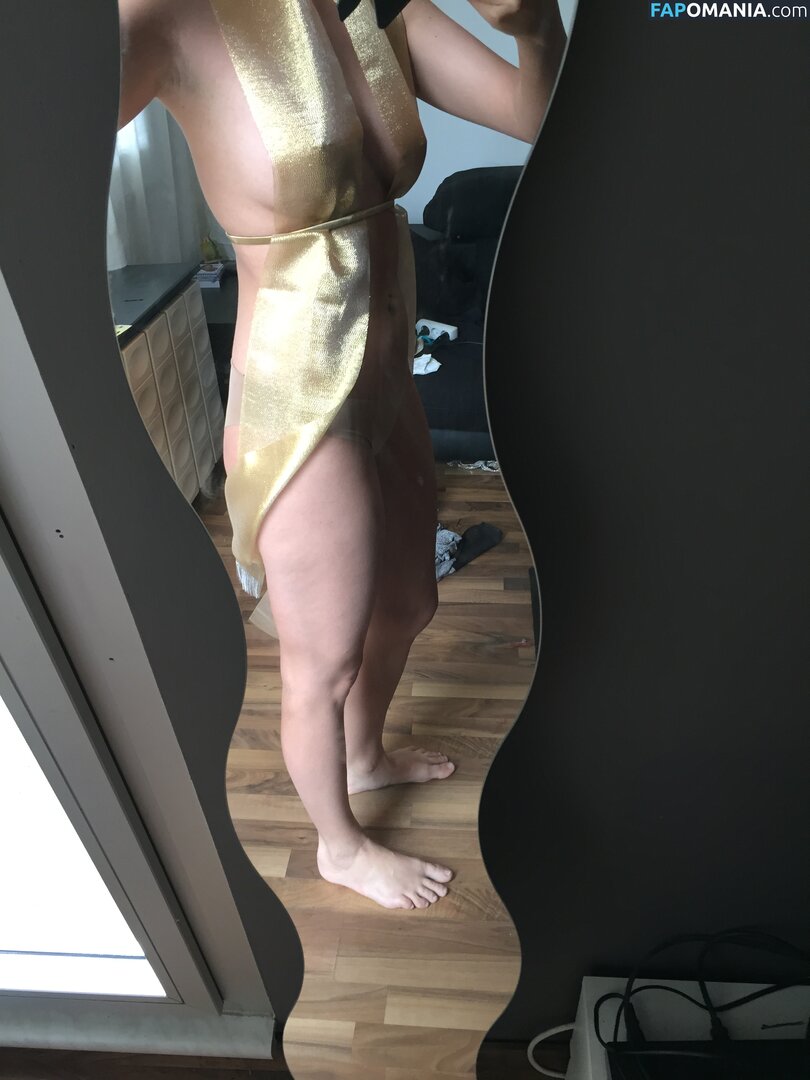 Carina Schwarz Meztelen Kikerült fotó #62