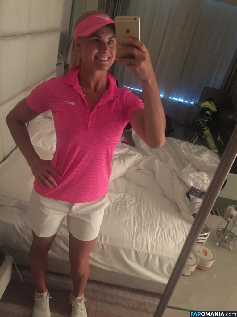 Carly Booth Meztelen Kikerült fotó #81