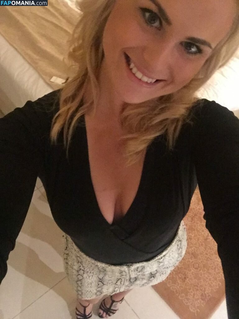 Carly Booth Meztelen Kikerült fotó #97