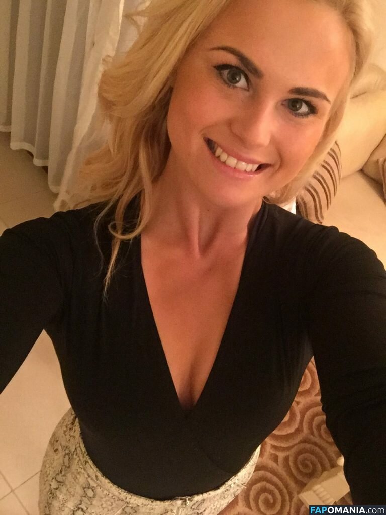 Carly Booth Meztelen Kikerült fotó #98