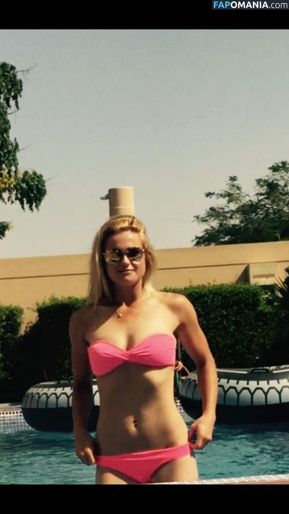 Carly Booth Meztelen Kikerült fotó #103