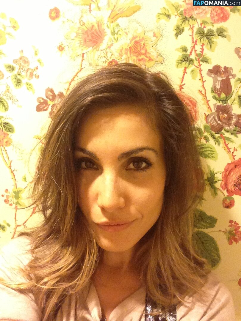 Carly Pope Meztelen Kikerült fotó #21