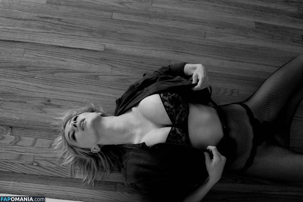 Caroline Vreeland Meztelen Kikerült fotó #15