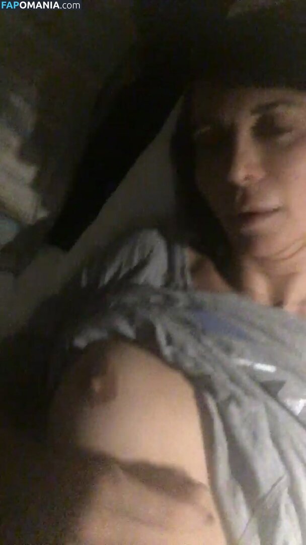 Catherine Bell Meztelen Kikerült fotó #23