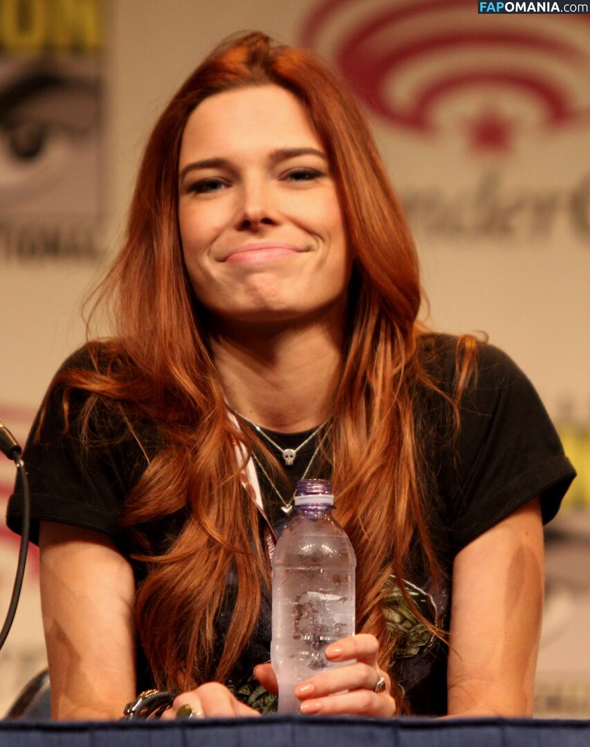 Chloe Dykstra Meztelen Kikerült fotó #36
