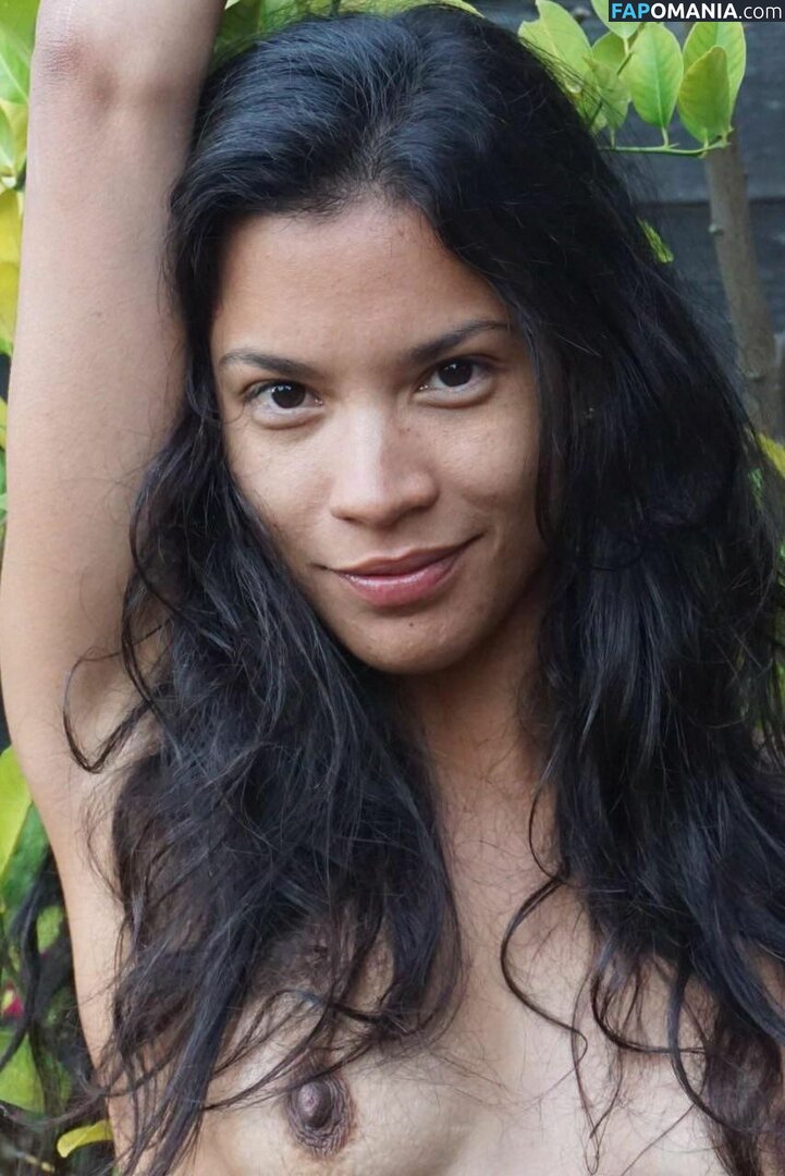 Danay Garcia Meztelen Kikerült fotó #1