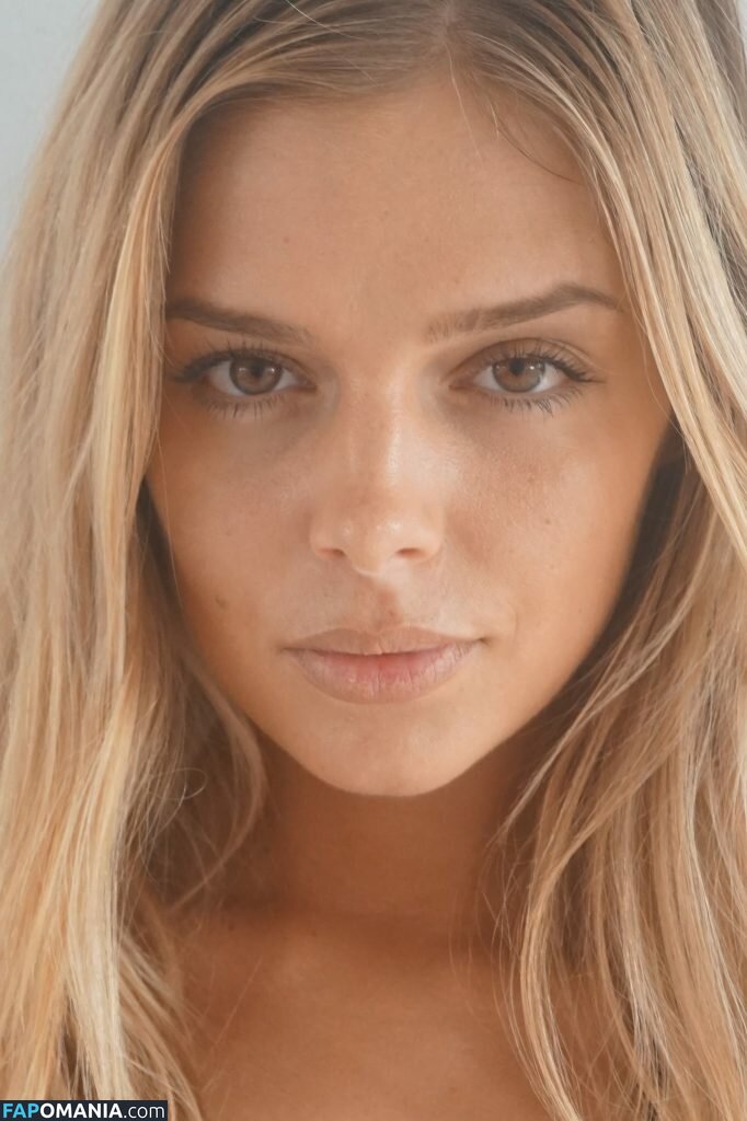 Danielle Knudson Meztelen Kikerült fotó #254