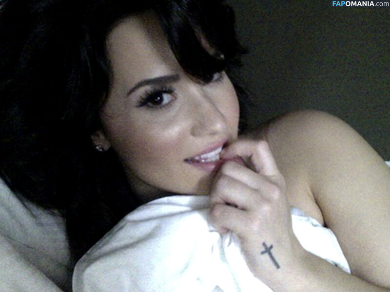 Demi Lovato Meztelen Kikerült fotó #4