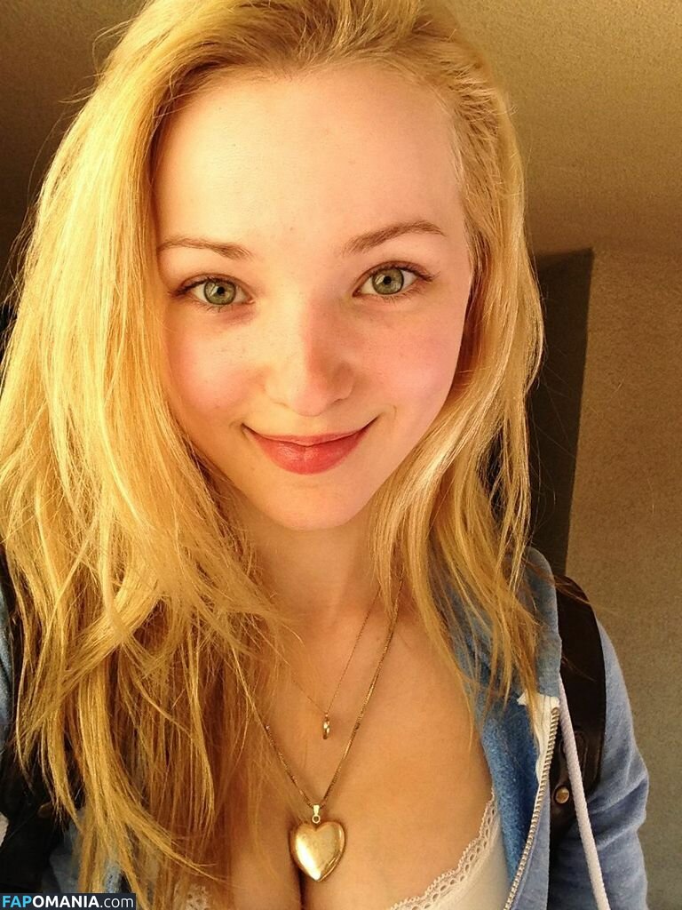 Dove Cameron Meztelen Kikerült fotó #1