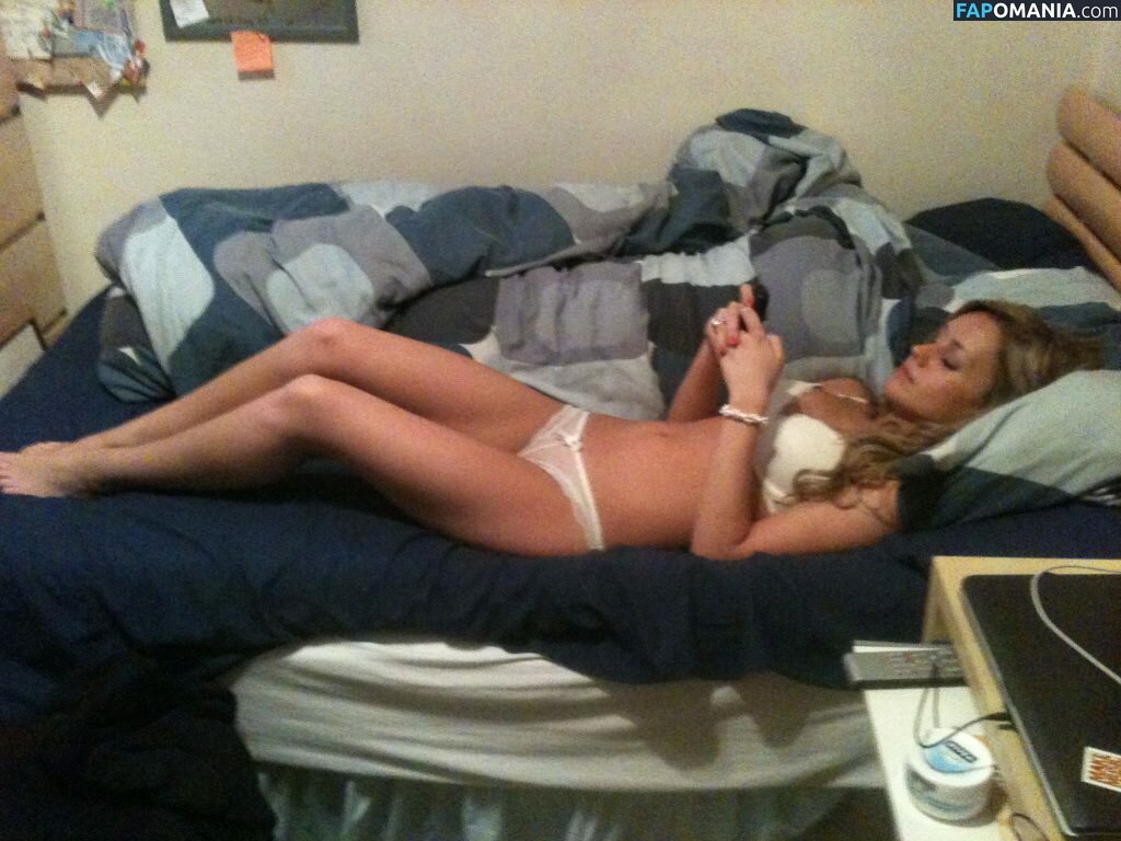 Eilidh Scott Meztelen Kikerült fotó #58