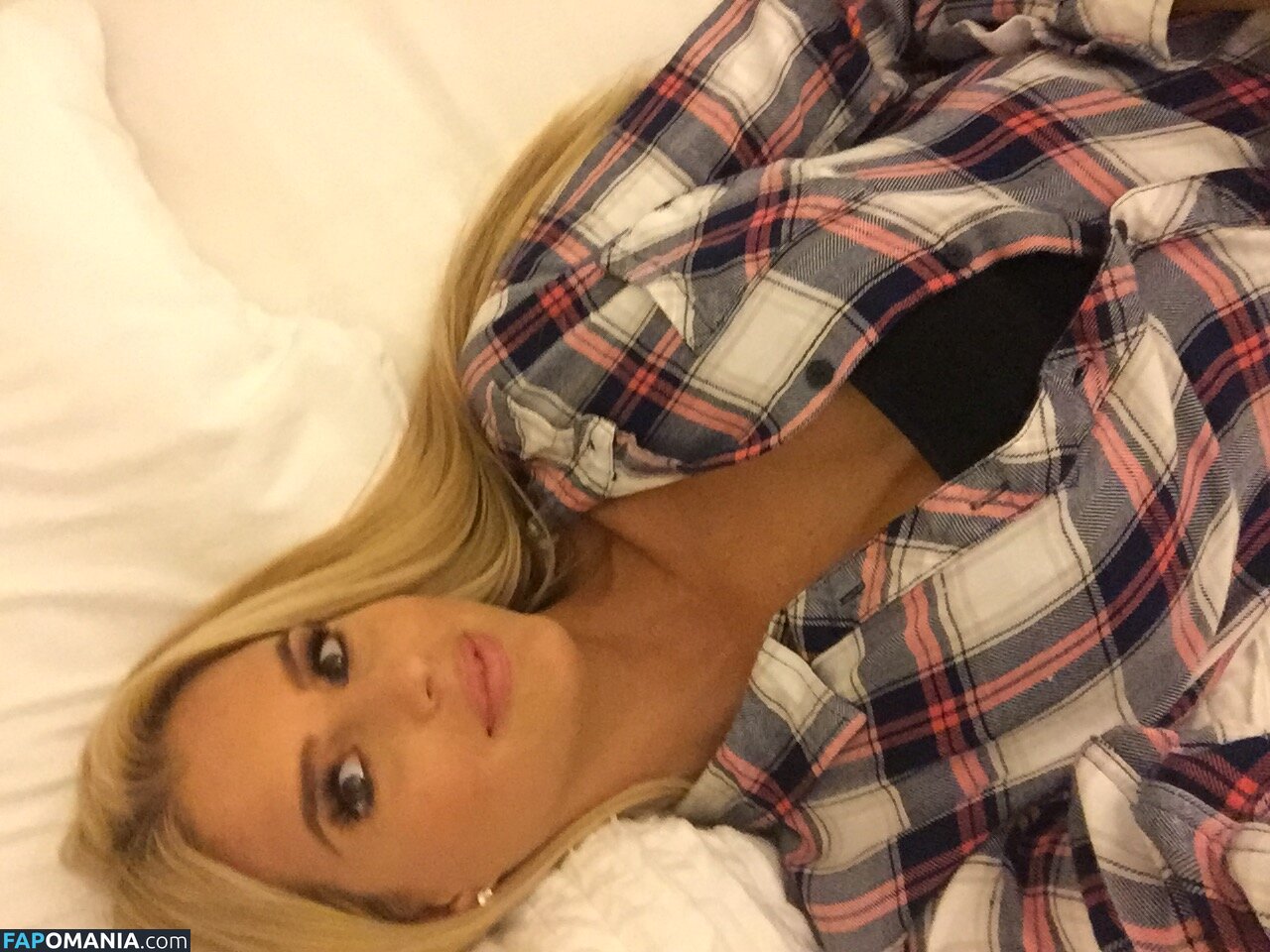 Emma Hernan Meztelen Kikerült fotó #368