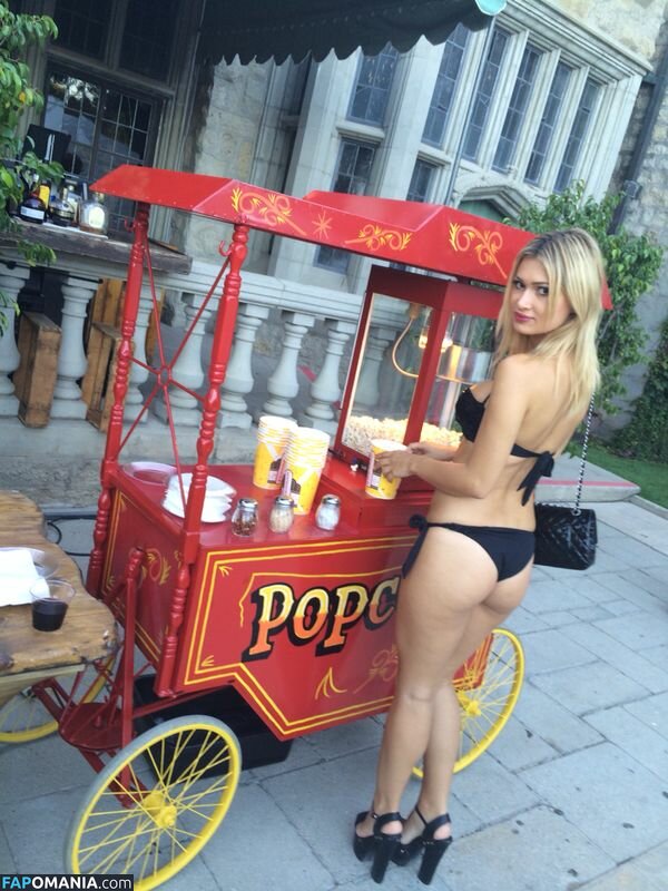 Emma Hernan Meztelen Kikerült fotó #645