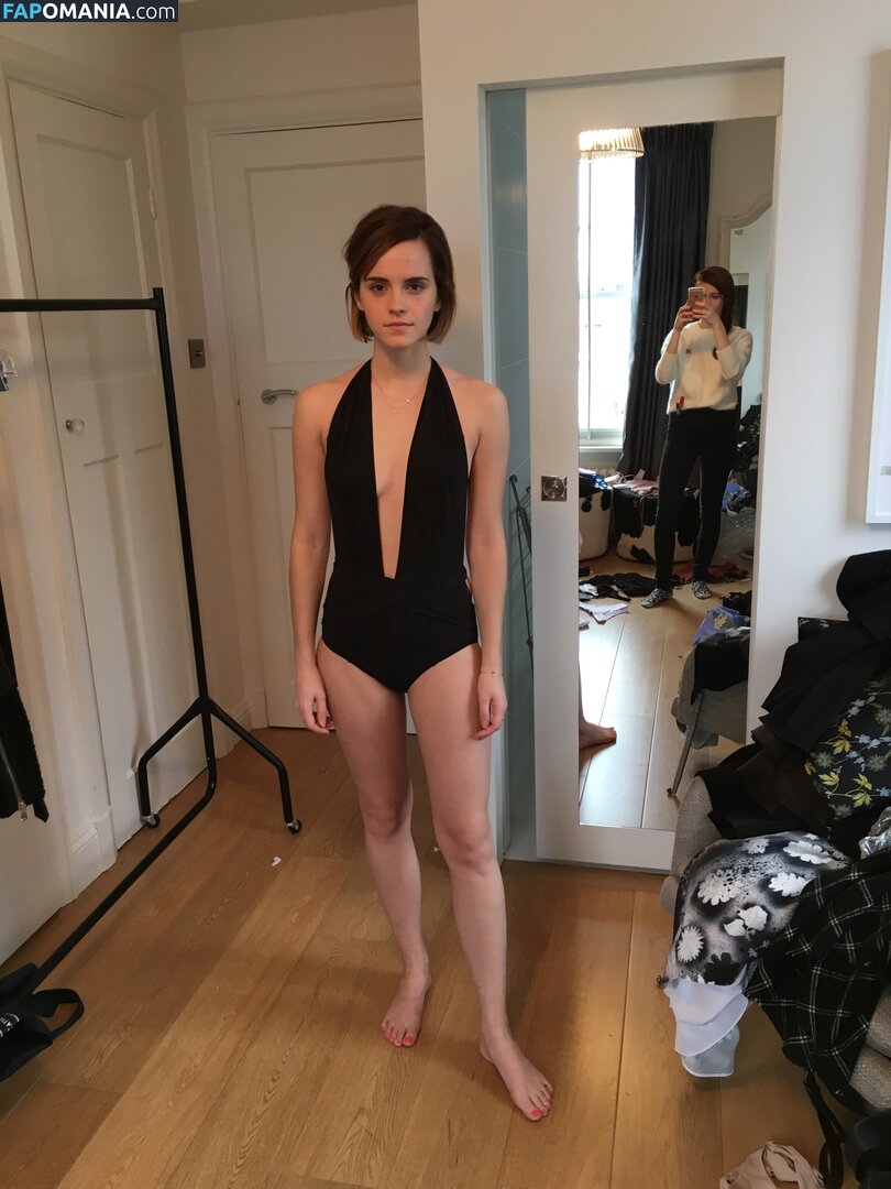 Emma Watson Meztelen Kikerült fotó #23