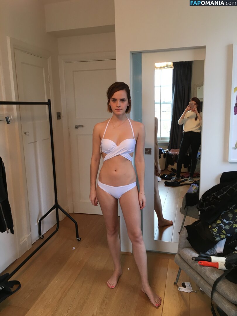 Emma Watson Meztelen Kikerült fotó #32