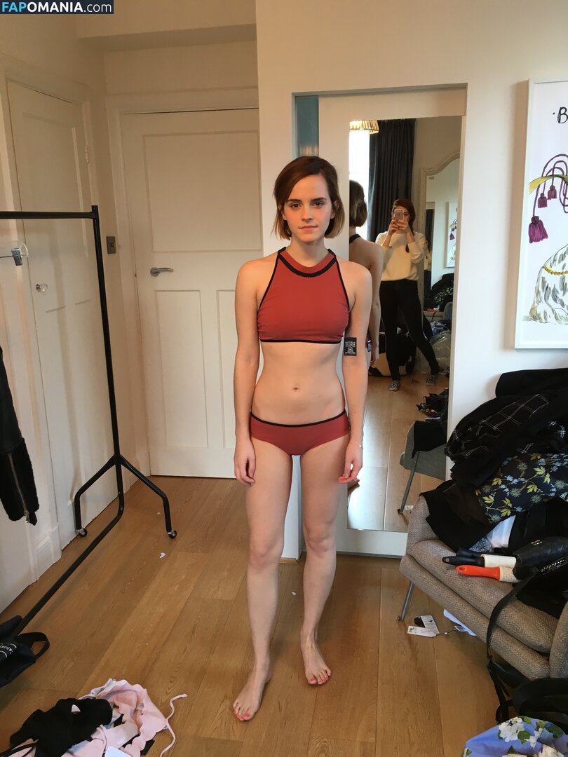 Emma Watson Meztelen Kikerült fotó #71