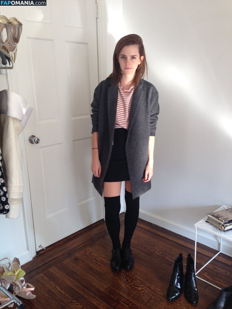 Emma Watson Meztelen Kikerült fotó #77