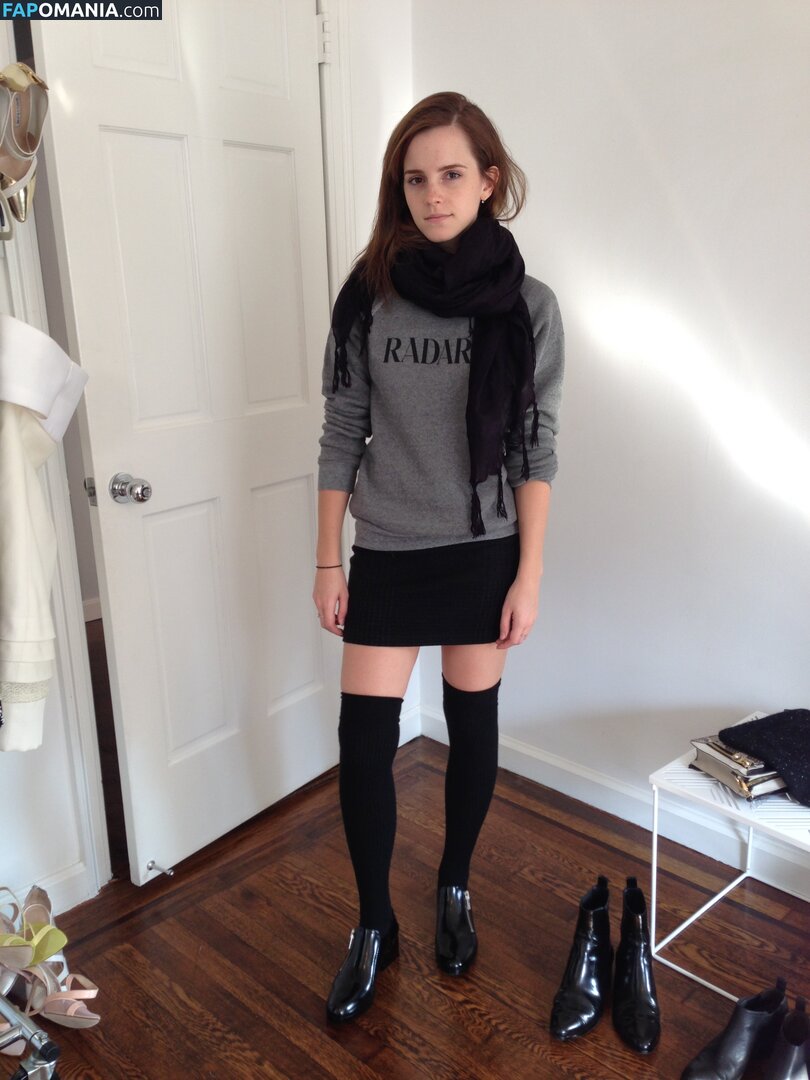Emma Watson Meztelen Kikerült fotó #78