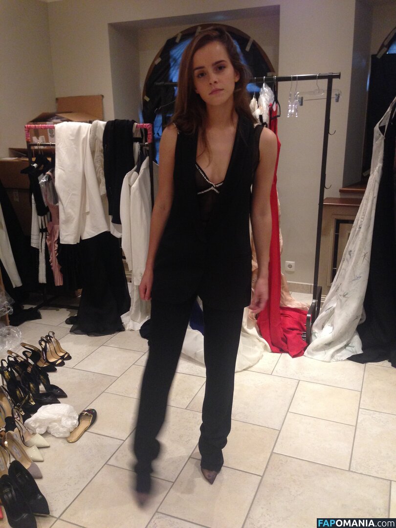 Emma Watson Meztelen Kikerült fotó #95