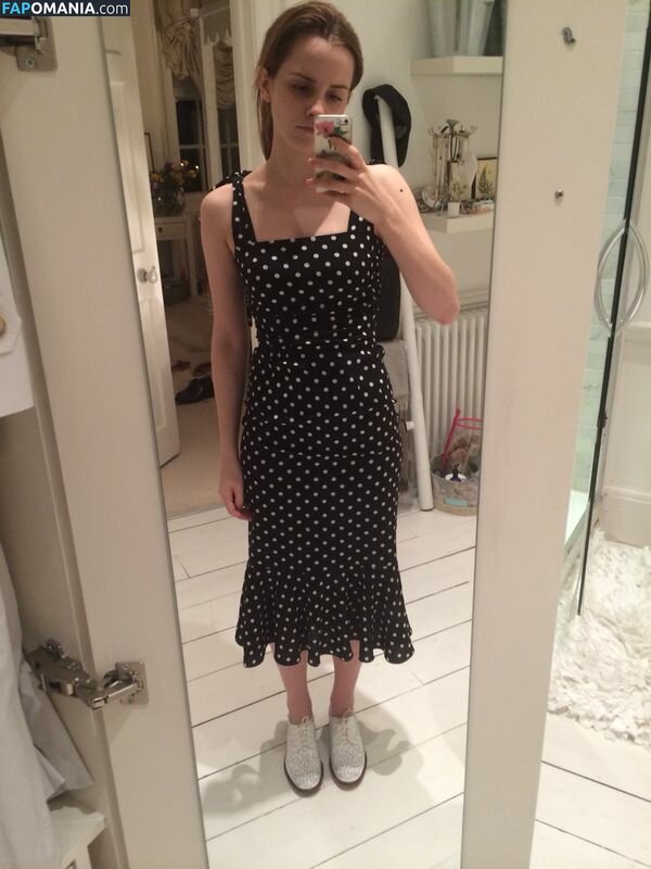 Emma Watson Meztelen Kikerült fotó #129
