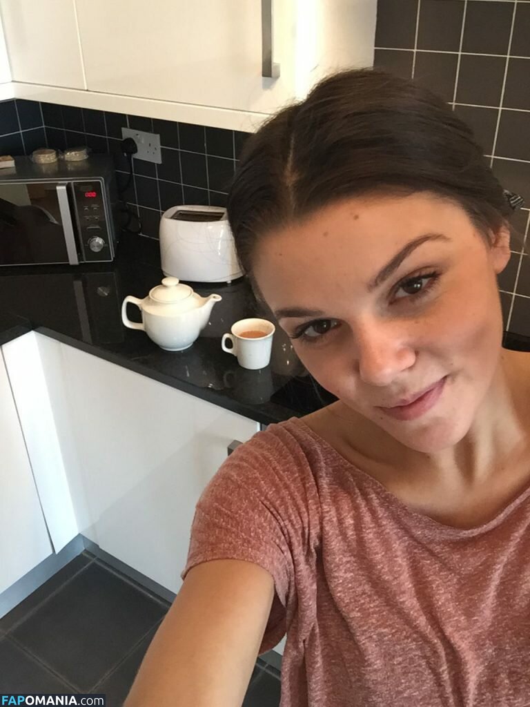 Faye Brookes Meztelen Kikerült fotó #7