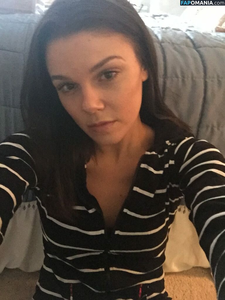 Faye Brookes Meztelen Kikerült fotó #8