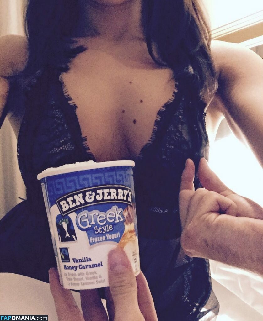 Faye Brookes Meztelen Kikerült fotó #12