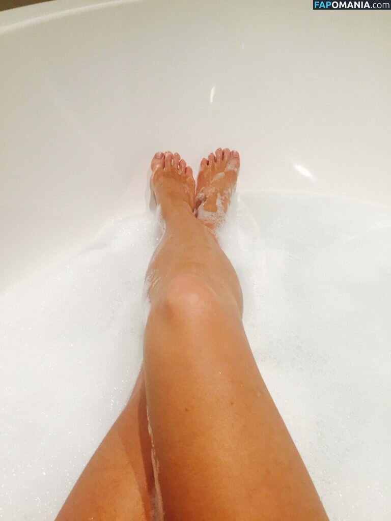 Faye Brookes Meztelen Kikerült fotó #25